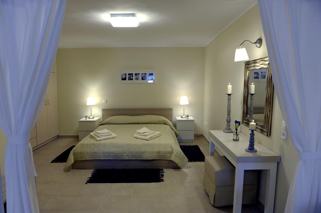 Almyris Hotel Adamantas  Kamer foto