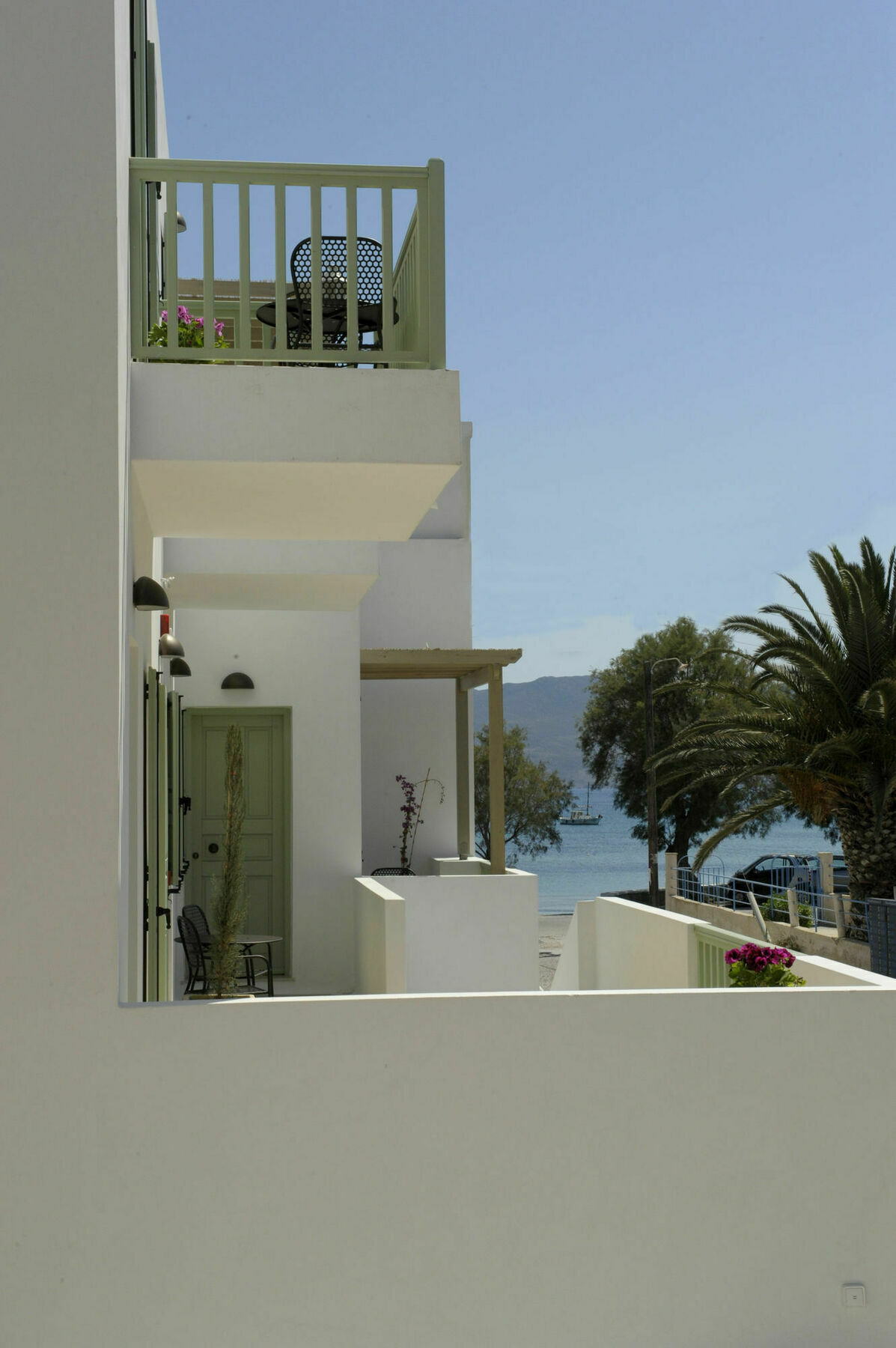 Almyris Hotel Adamantas  Buitenkant foto
